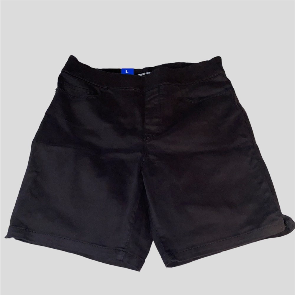 DKNY Shorts NWT - Picture 2 of 5